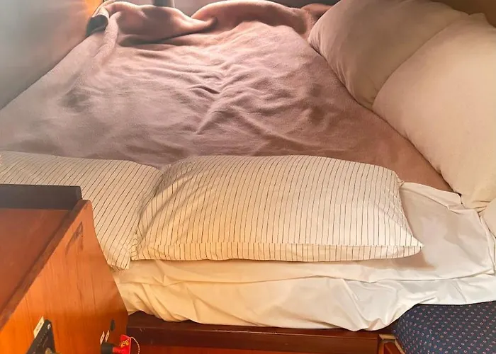 Slowlife 보트호텔