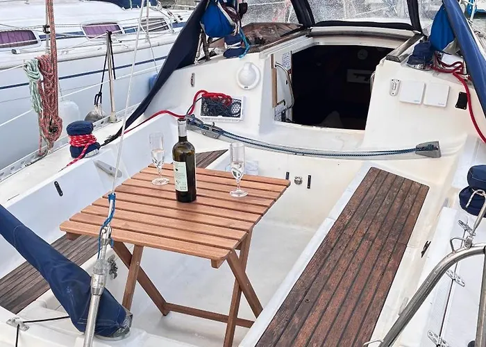 Slowlife 보트호텔