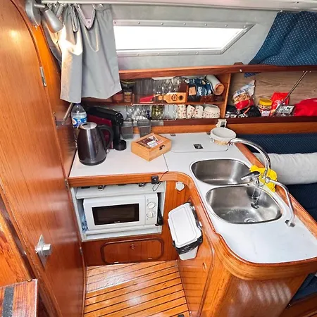 Botel Slowlife Lissabon